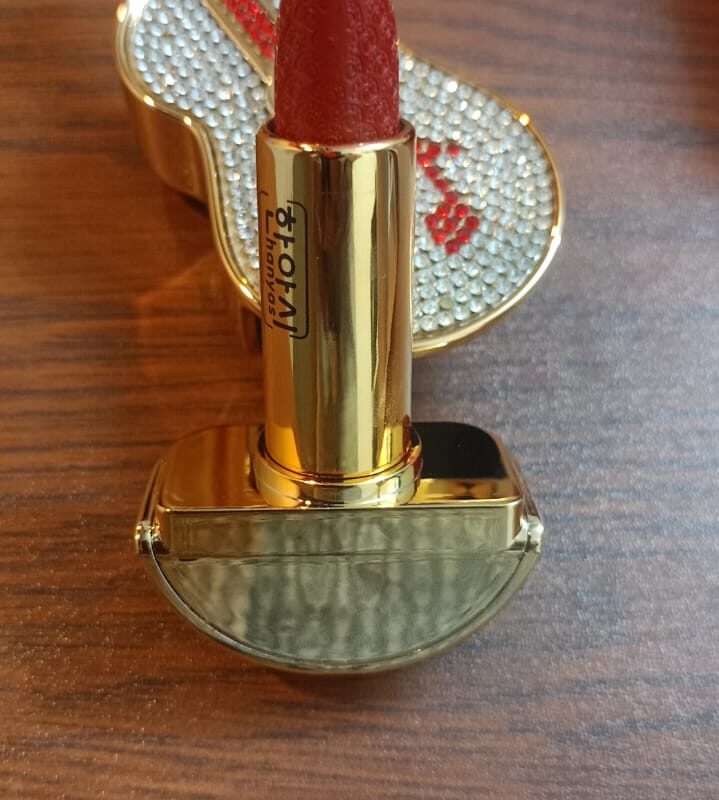 Guitar Shaped Premium Lipstick