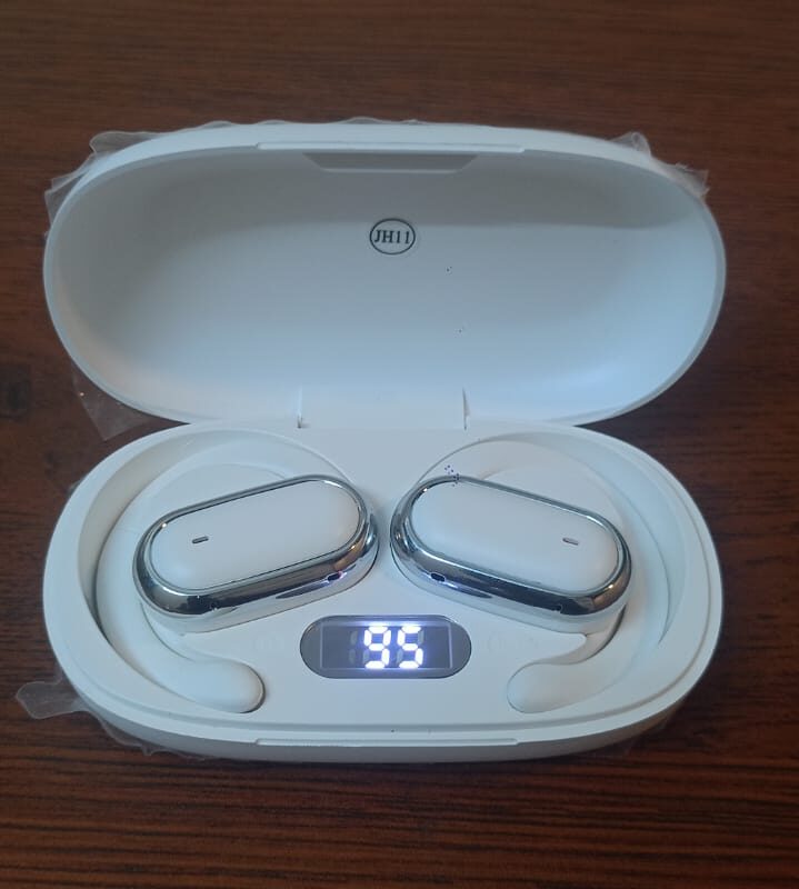 ✅ Wireless Bluetooth Earbuds – Smart Digital Display 🎧